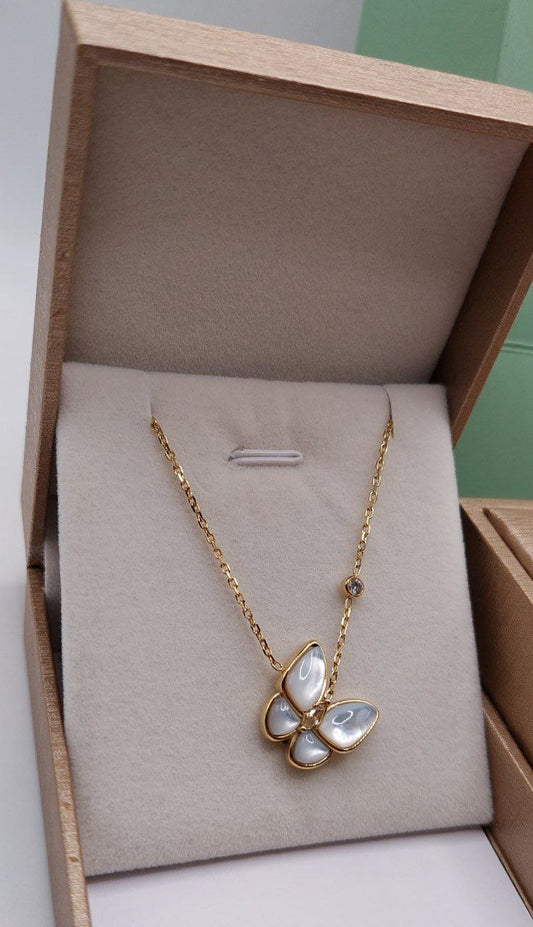 Collier acier doré Van Cleef & Arpels papillon